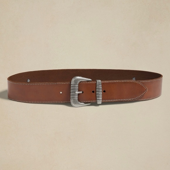 Banana Republic Accessories - Banana Republic Heritage Etched Buckle Waist Belt Large